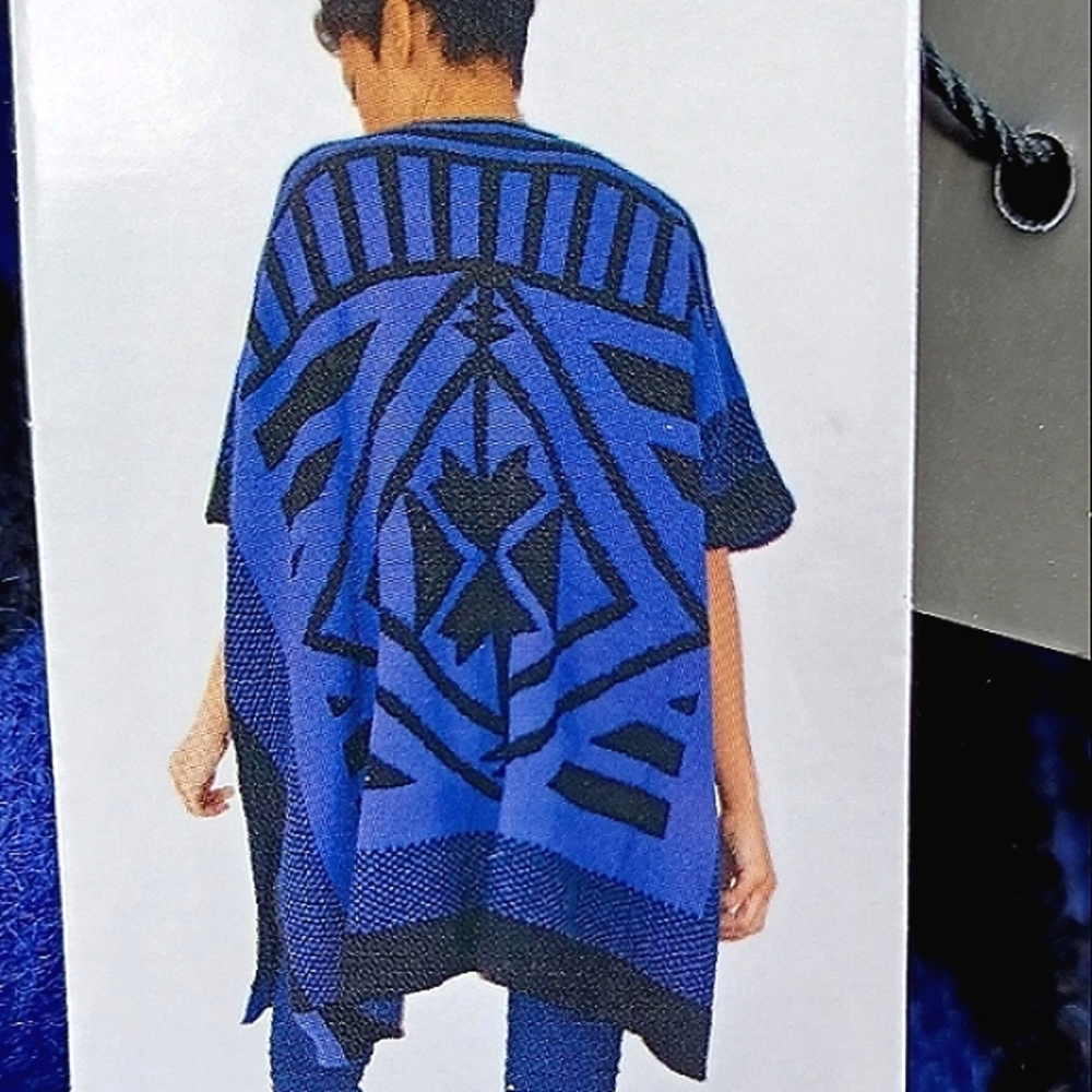 BCBGMaxAzria Geometric Sweater Cape Shawl Vest Wrap Ruana Poncho Cardigan NWT - Picture 2 of 12